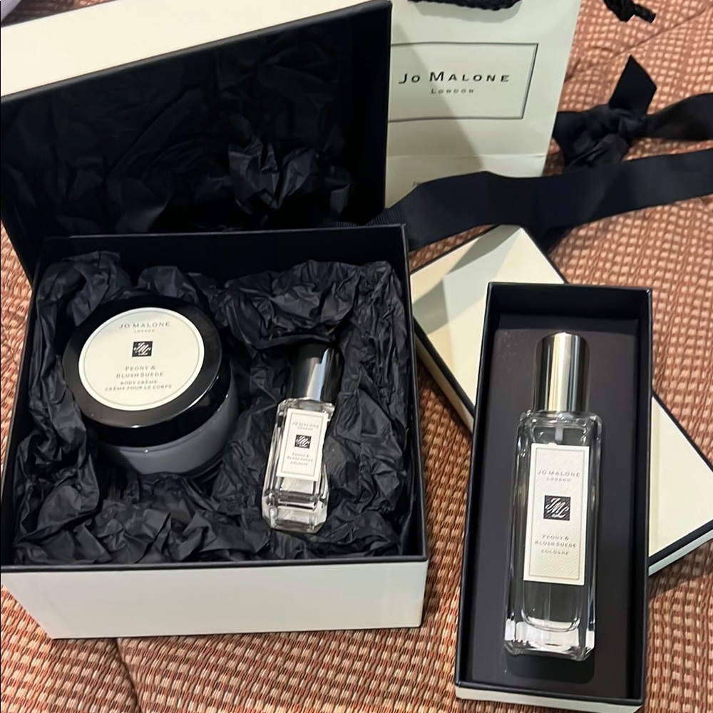 Jo Malone Luxury Body Cream and Fragrance Set - Black and White